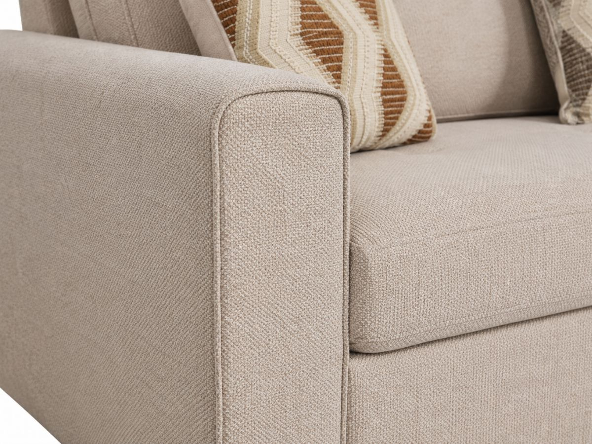 lucas-beige-detail